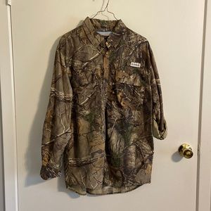 Magellan long sleeve camo fishing/ hunting shirt